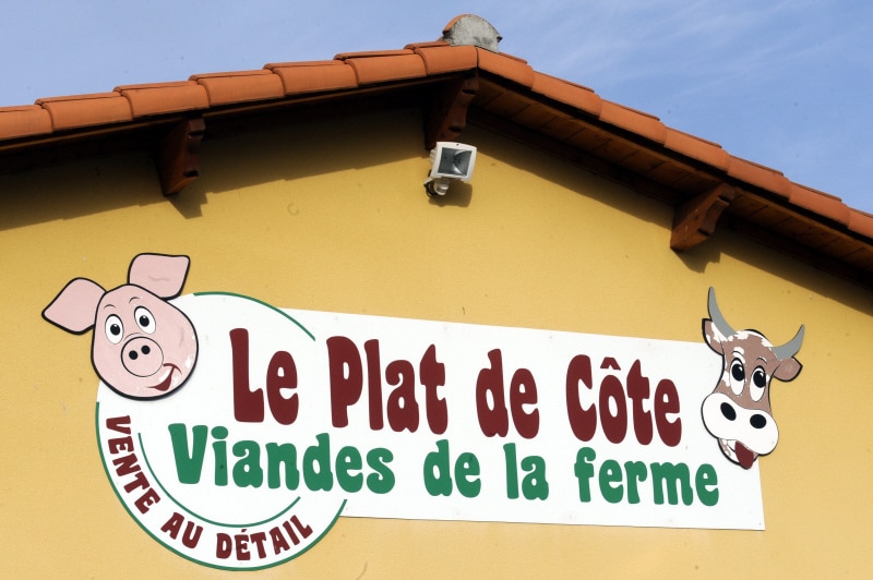 ferme du plat de cote